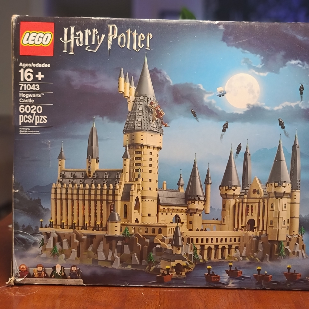 Lego Hogwarts Castle Gray Tan Building Set